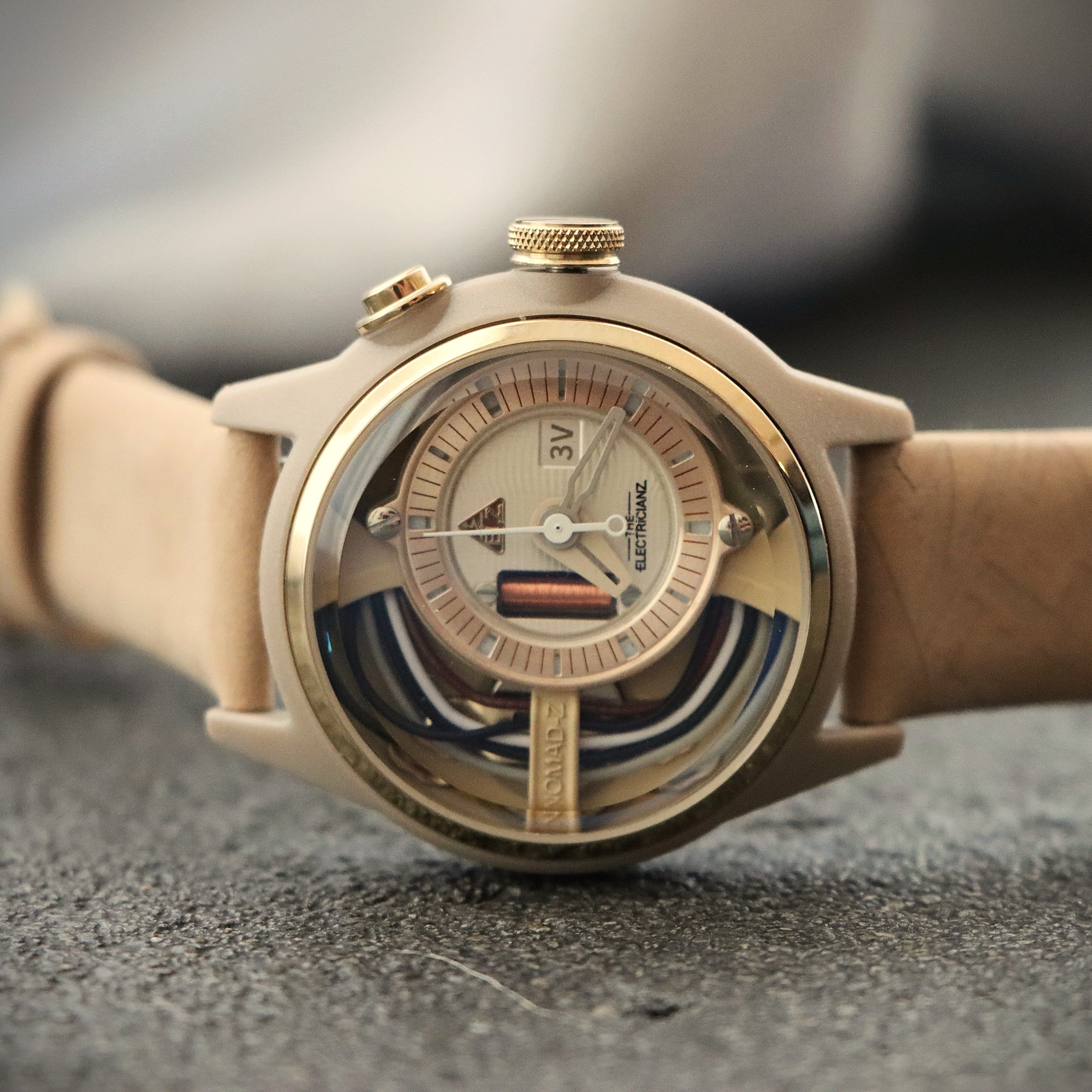 The Nomad Z - The first watch with Natural sand Injected
