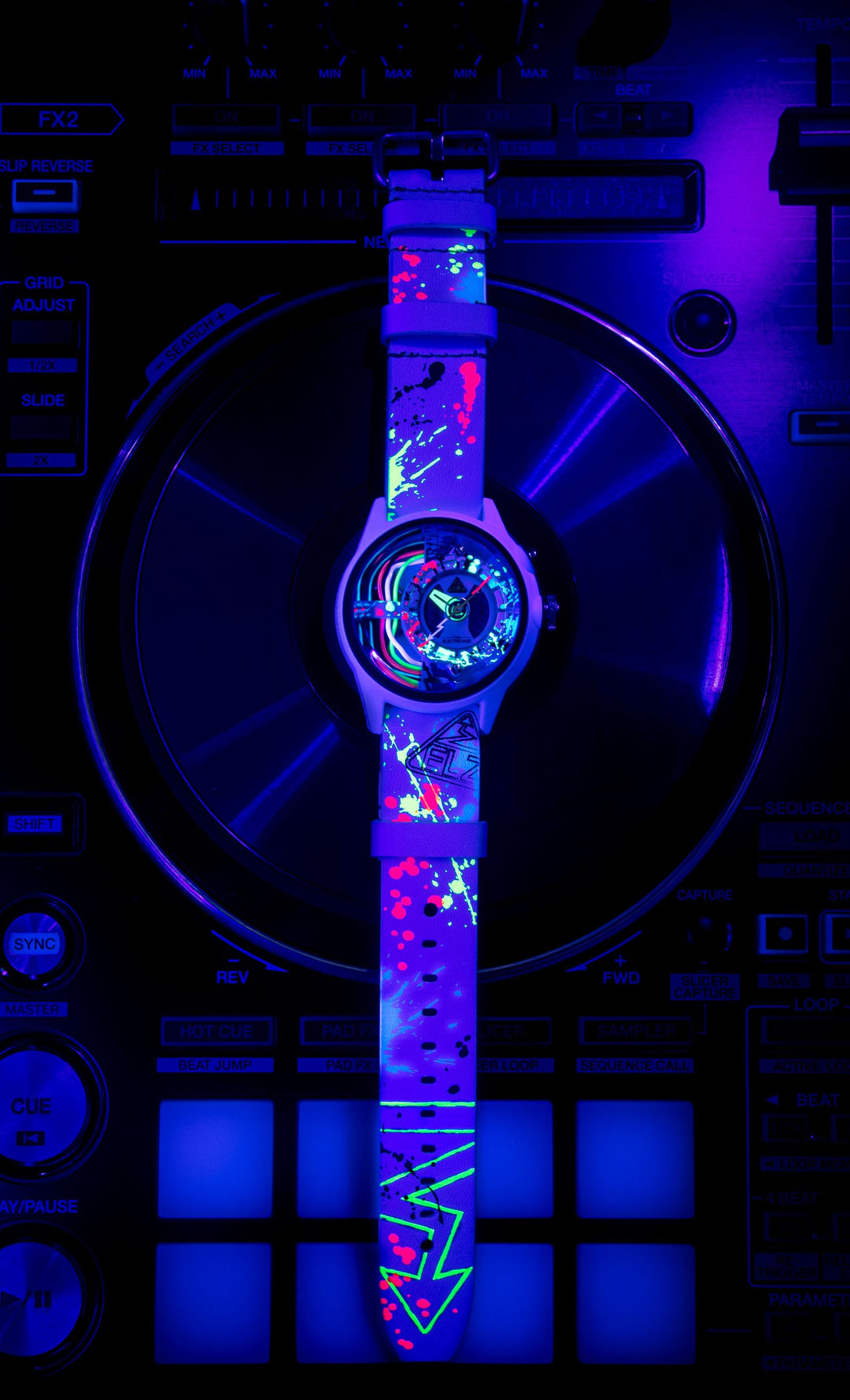 The Neon Z 42mm Black & White Limited EDITIONS