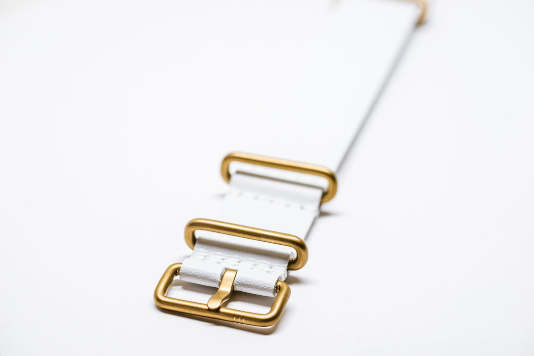 White Leather strap // Gold buckle