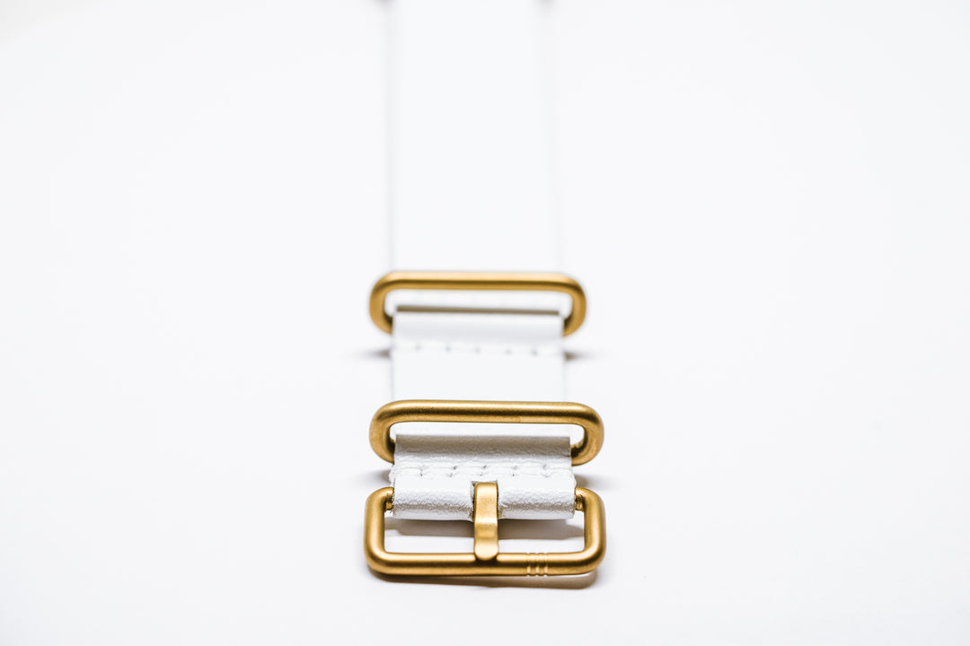 White Leather strap // Gold buckle